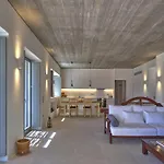 Pezoules House Ii *