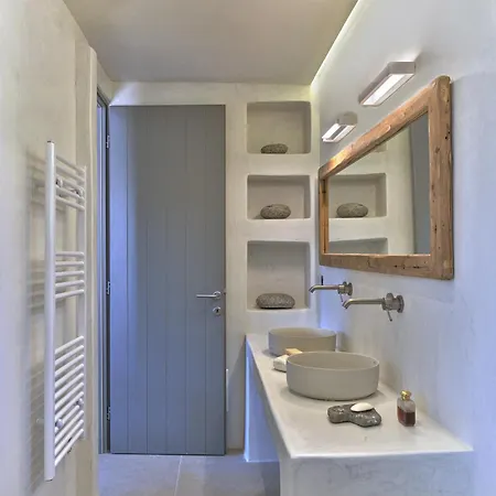 Pezoules House Ii Lefkes (Paros)